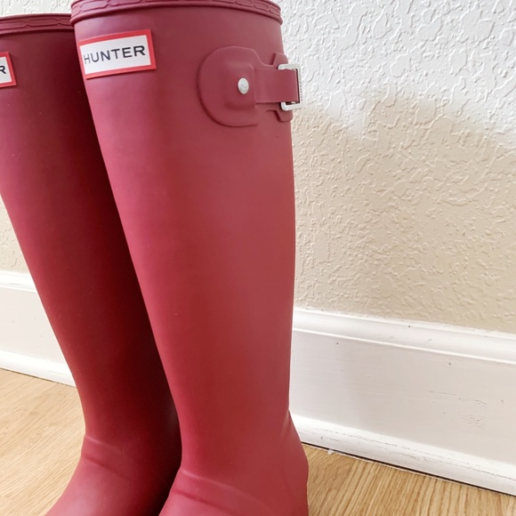 Tall Hunter Rain Boots - Picture 6 of 8